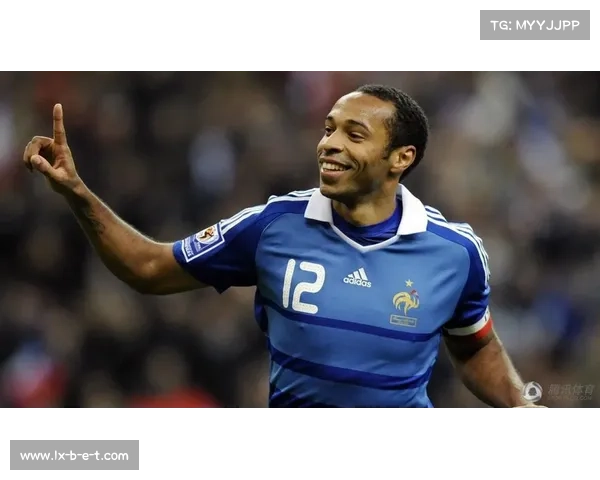 西印度群岛传奇球员布莱恩·拉拉雕像在巴巴多斯盛大揭幕